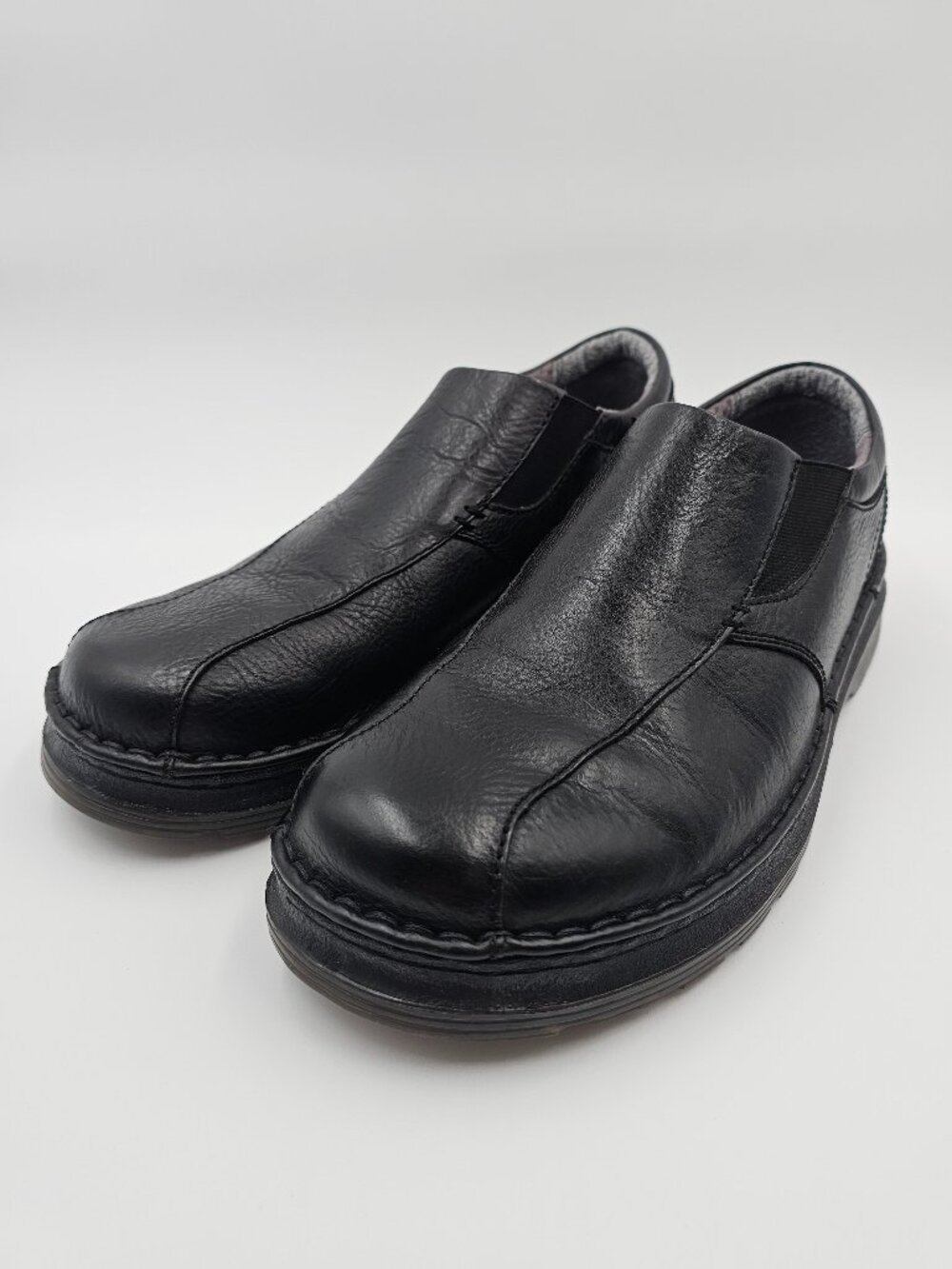Dr. Martens Tevin Slip On Black Leather Loafer Comfort Shoes Men's 10 Women's 11